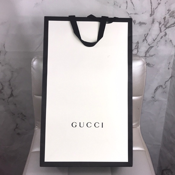 gucci paper bag white